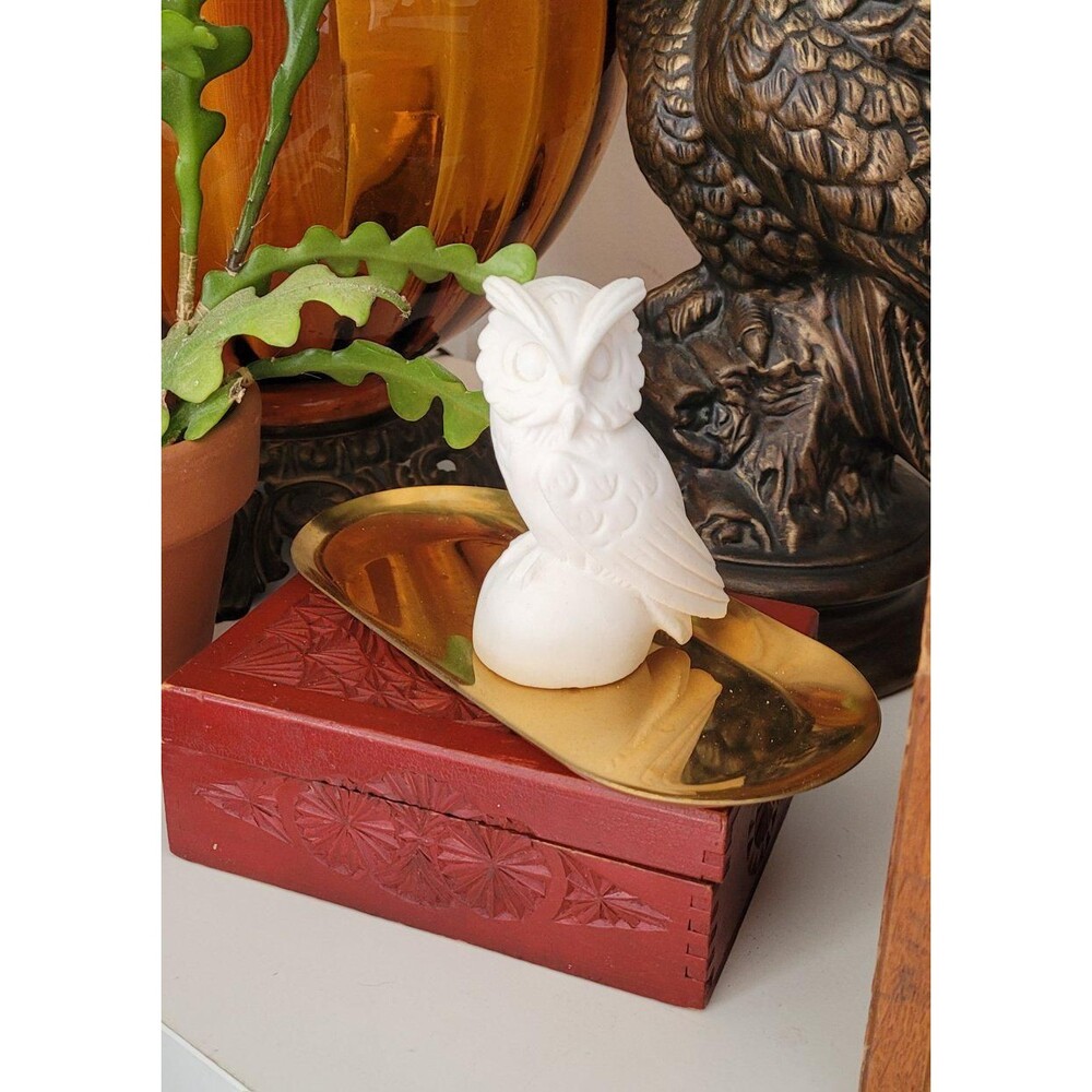 Vintage Carved Owl Figurine White Italian Alabaster 1970s